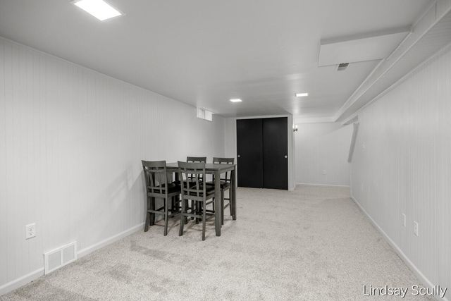 160 Boltwood Drive NE, Grand Rapids, MI 49505