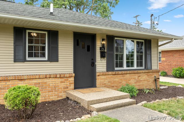160 Boltwood Drive NE, Grand Rapids, MI 49505
