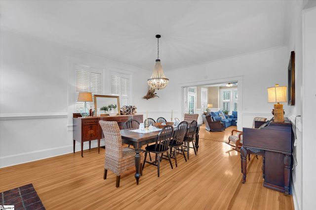 602 S Broad Street, Clinton, SC 29325