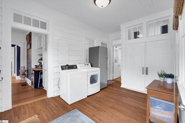 602 S Broad Street, Clinton, SC 29325