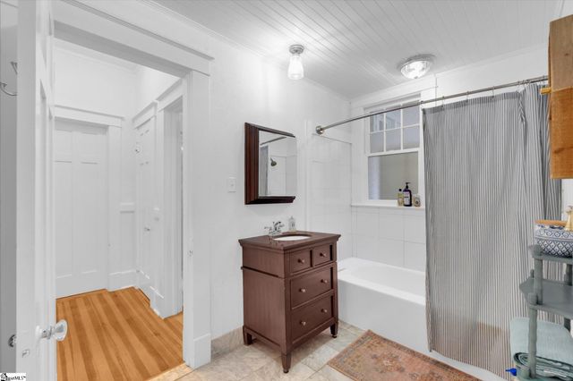 602 S Broad Street, Clinton, SC 29325