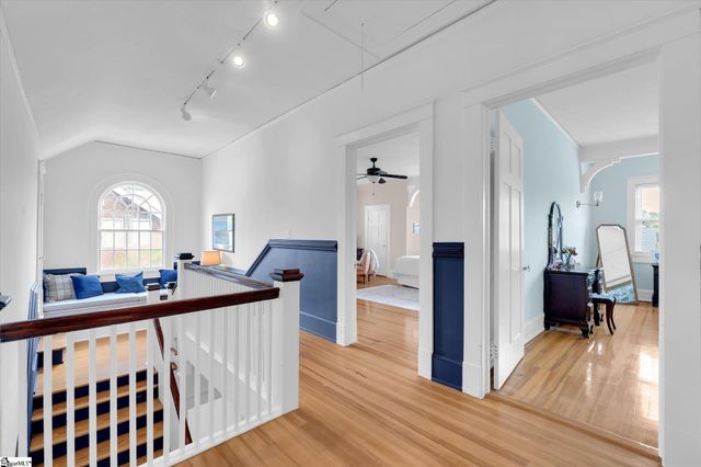 602 S Broad Street, Clinton, SC 29325