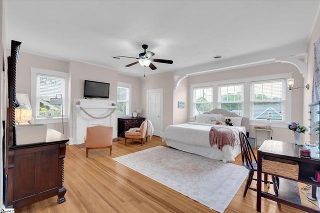 602 S Broad Street, Clinton, SC 29325