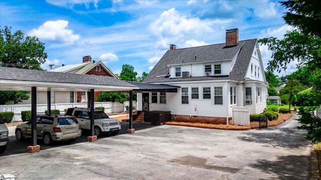 602 S Broad Street, Clinton, SC 29325