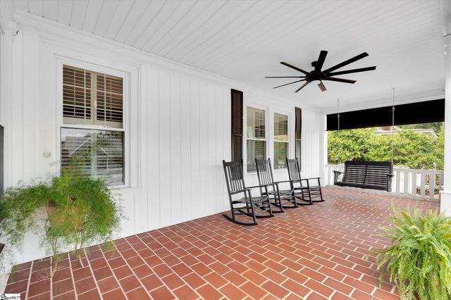 602 S Broad Street, Clinton, SC 29325