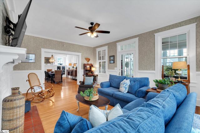 602 S Broad Street, Clinton, SC 29325