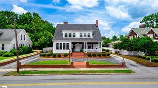 602 S Broad Street, Clinton, SC 29325