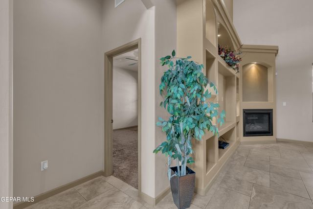 458 FORTENBERRY Place, El Paso, TX 79928