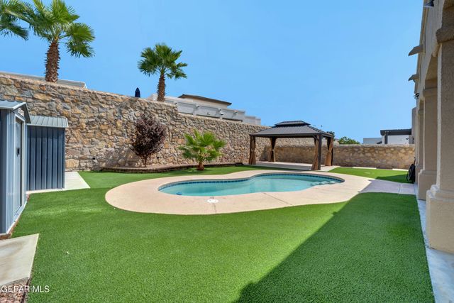 458 FORTENBERRY Place, El Paso, TX 79928