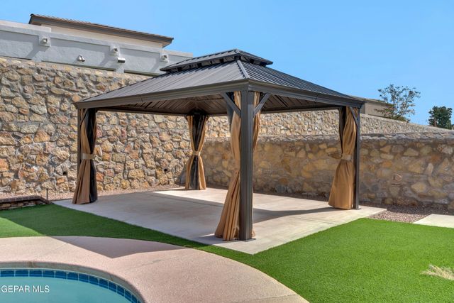 458 FORTENBERRY Place, El Paso, TX 79928