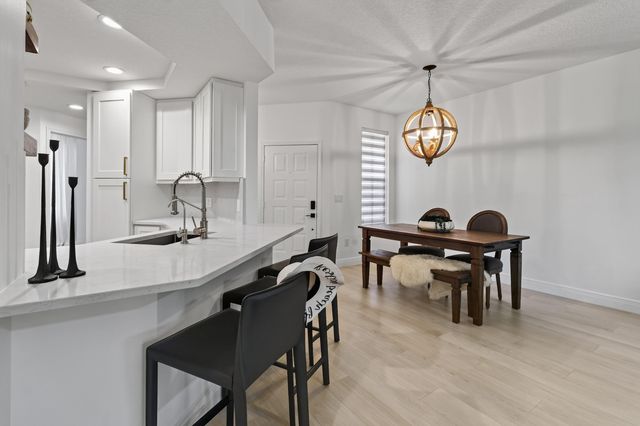 701 MUIRFIELD Court 701E, Jupiter, FL 33458