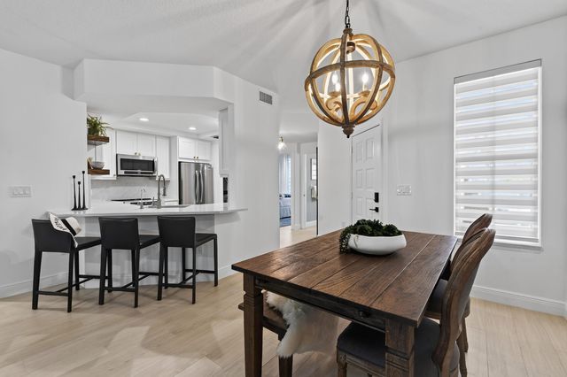 701 MUIRFIELD Court 701E, Jupiter, FL 33458