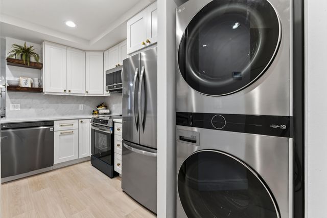 701 MUIRFIELD Court 701E, Jupiter, FL 33458