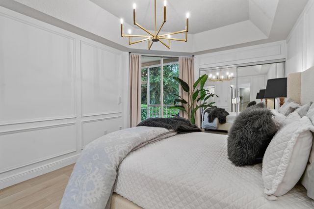 701 MUIRFIELD Court 701E, Jupiter, FL 33458