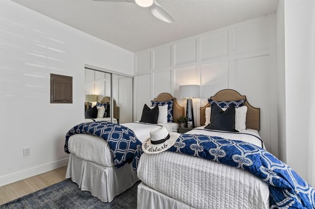 701 MUIRFIELD Court 701E, Jupiter, FL 33458