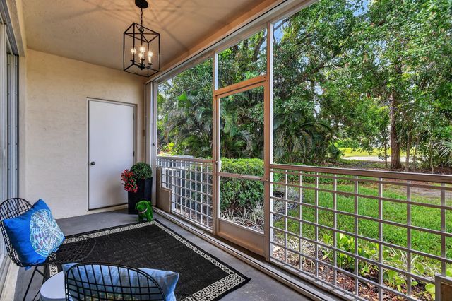 701 MUIRFIELD Court 701E, Jupiter, FL 33458