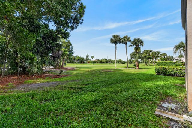 701 MUIRFIELD Court 701E, Jupiter, FL 33458