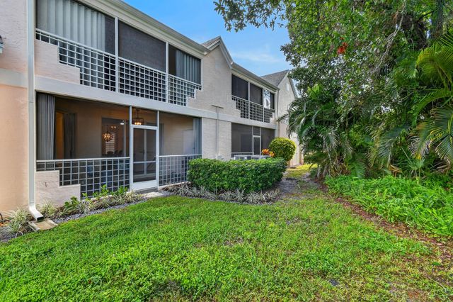 701 MUIRFIELD Court 701E, Jupiter, FL 33458
