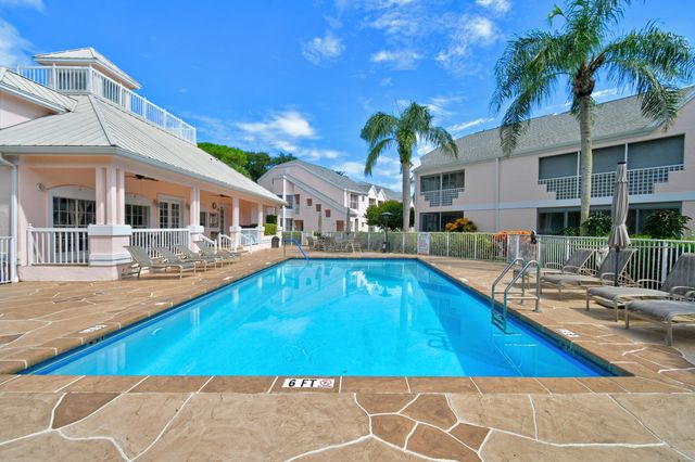 701 MUIRFIELD Court 701E, Jupiter, FL 33458