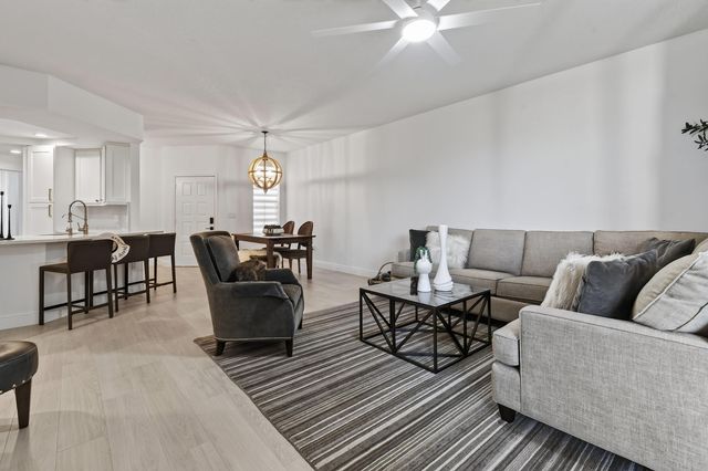701 MUIRFIELD Court 701E, Jupiter, FL 33458
