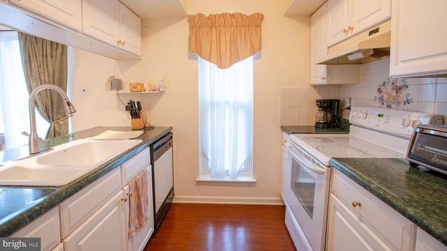 414 PARK PL, Cherry Hill, NJ 08002