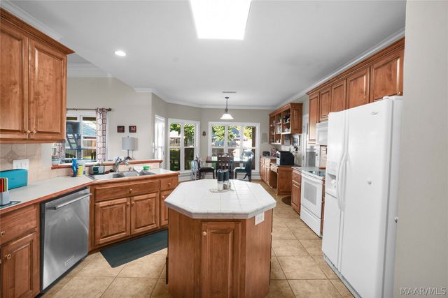 435 Holly Brook Drive, Montgomery, AL 36109
