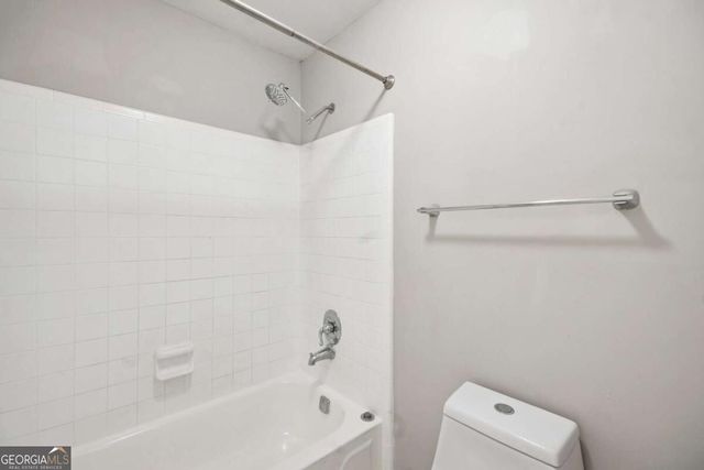 305 Granville Court, Atlanta, GA 30328
