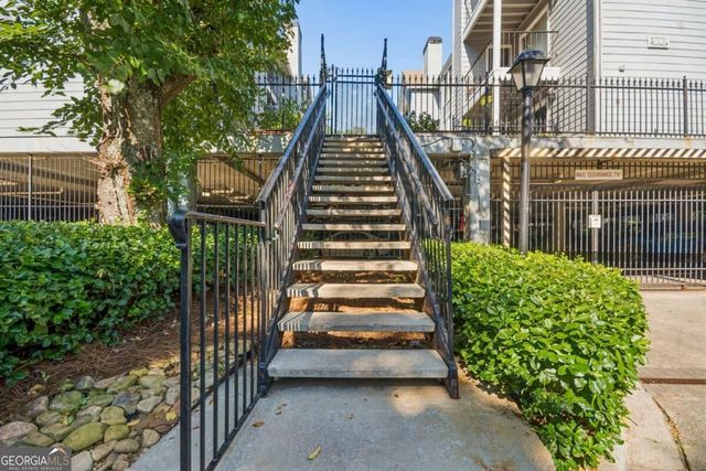 305 Granville Court, Atlanta, GA 30328