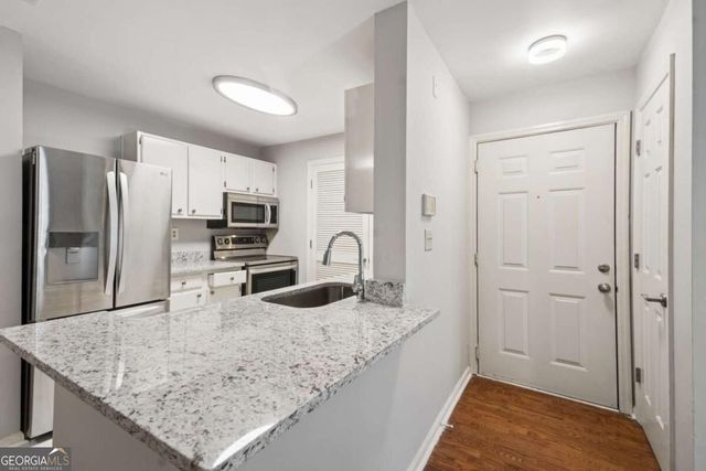305 Granville Court, Atlanta, GA 30328