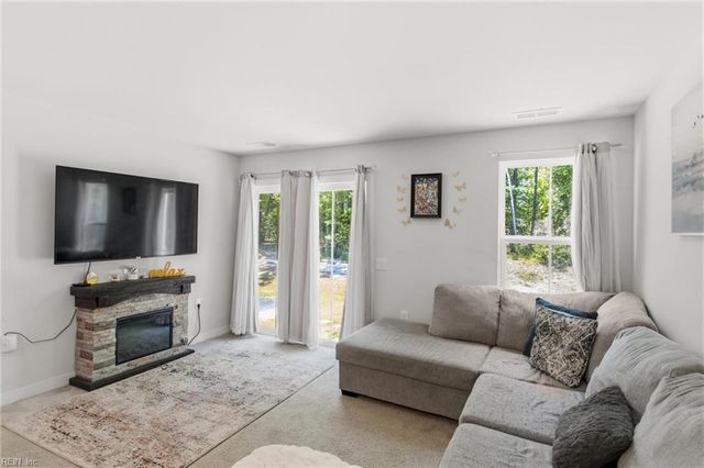 6848 Motley Landing DR, Gloucester, VA 23061
