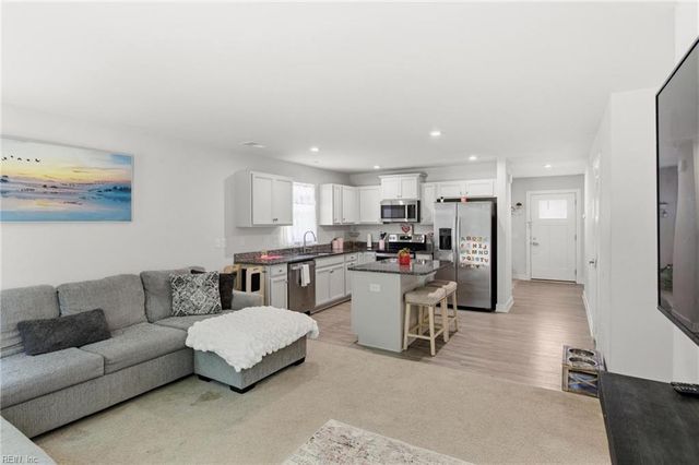 6848 Motley Landing DR, Gloucester, VA 23061
