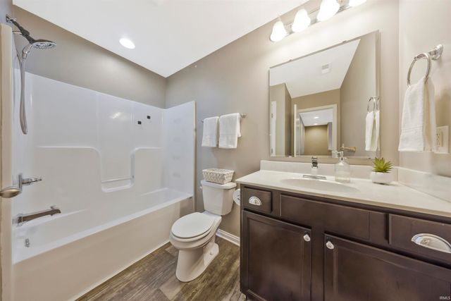 11435 Caracaras Court, Evansville, IN 47725