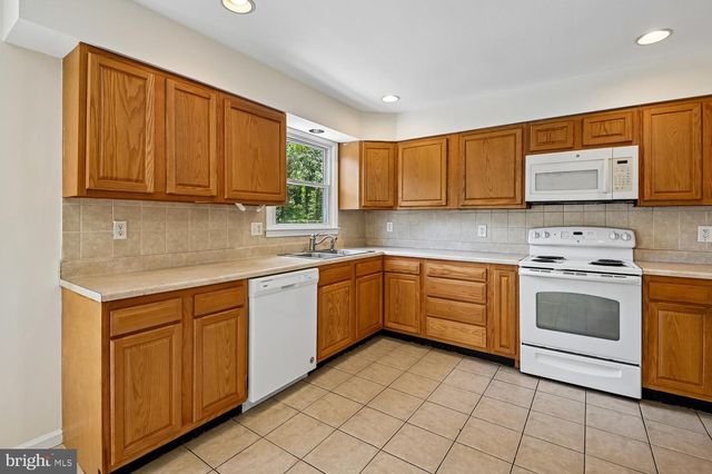 7879 ELIZABETH RD, Pasadena, MD 21122