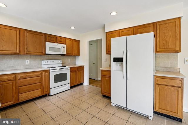 7879 ELIZABETH RD, Pasadena, MD 21122