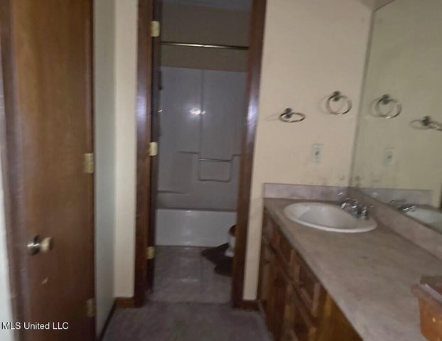 107 Davis Road Cove, Terry, MS 39170