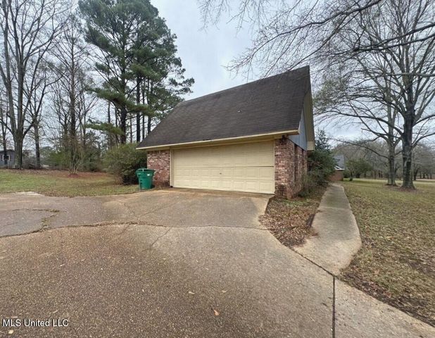 107 Davis Road Cove, Terry, MS 39170