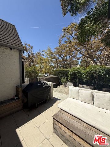 750 N Martel Avenue, Los Angeles, CA 90046