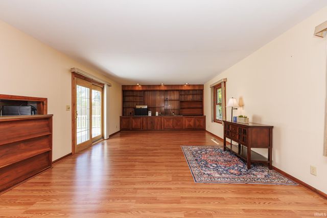 400 N Alden Road, Muncie, IN 47304