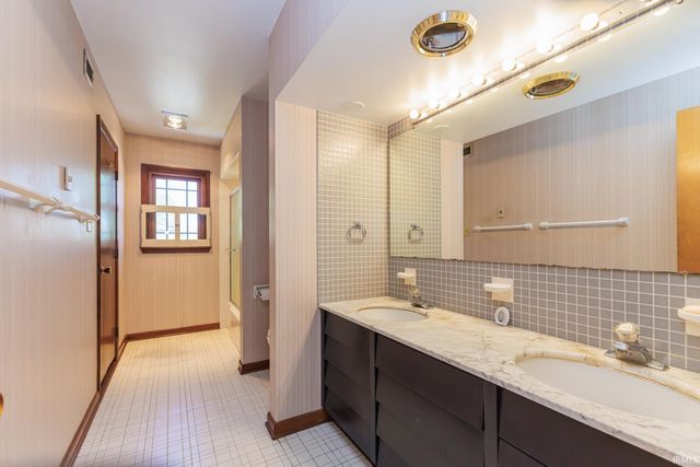 400 N Alden Road, Muncie, IN 47304
