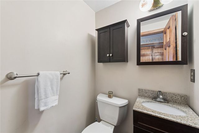 2429 Brownfield Dr, Hempfield Twp, PA 15601