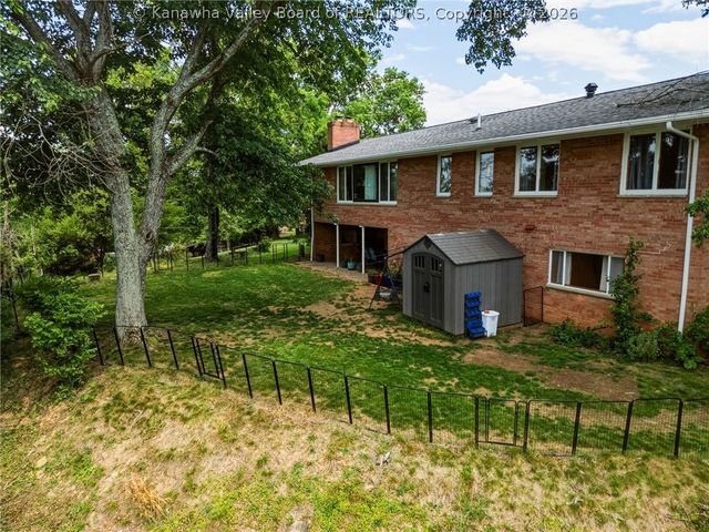 1505 Knob Road, Charleston, WV 25314