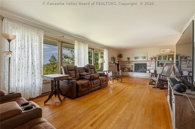1505 Knob Road, Charleston, WV 25314