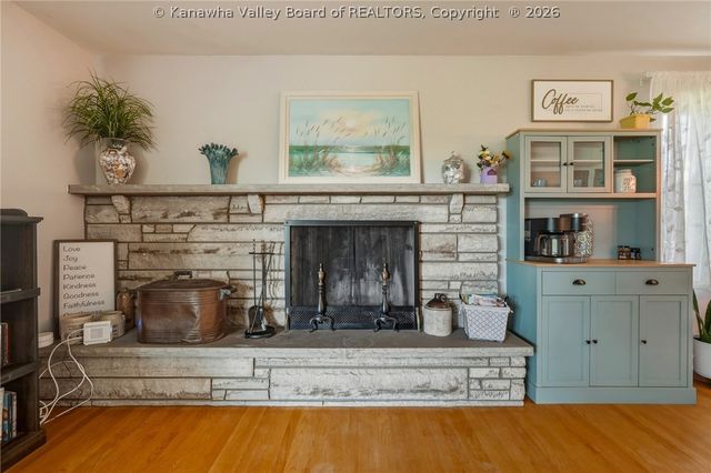 1505 Knob Road, Charleston, WV 25314