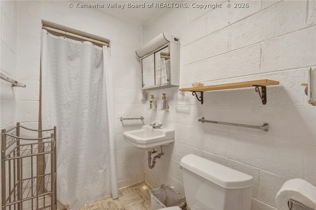 1505 Knob Road, Charleston, WV 25314