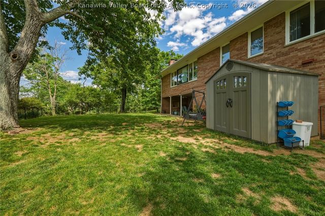 1505 Knob Road, Charleston, WV 25314