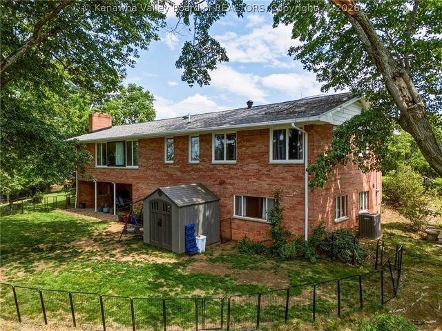 1505 Knob Road, Charleston, WV 25314