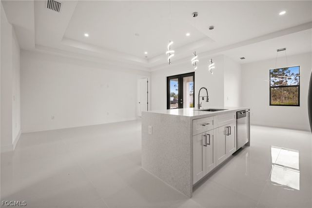 936 Bolivia DR, Lehigh Acres, FL 33974