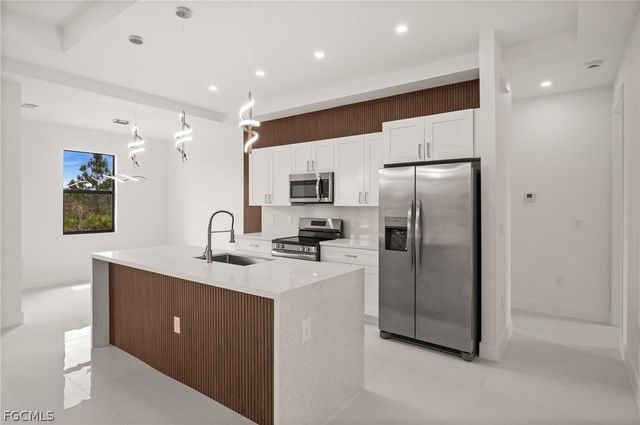 936 Bolivia DR, Lehigh Acres, FL 33974