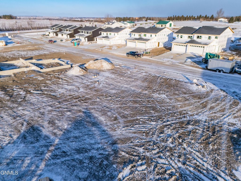 5321 Welder Avenue, Bismarck, ND 58503 photo 7