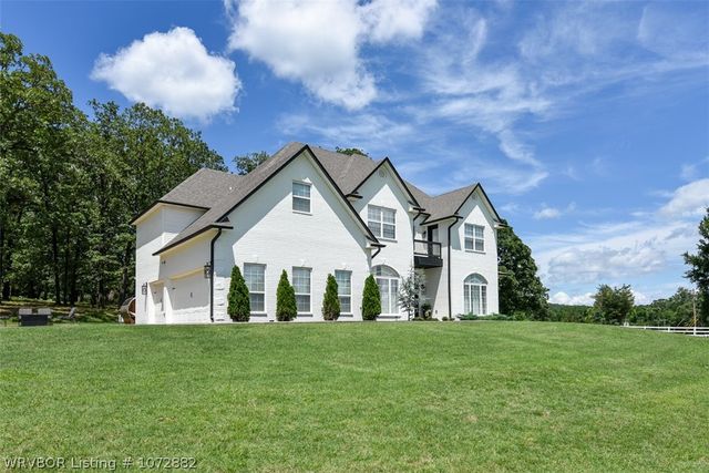 109365 4749 Road, Muldrow, OK 74948